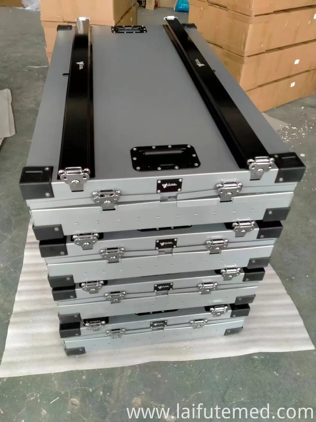 Folding Metal Collapsible Airline Approved Dog Kennel Crate for Large Pets